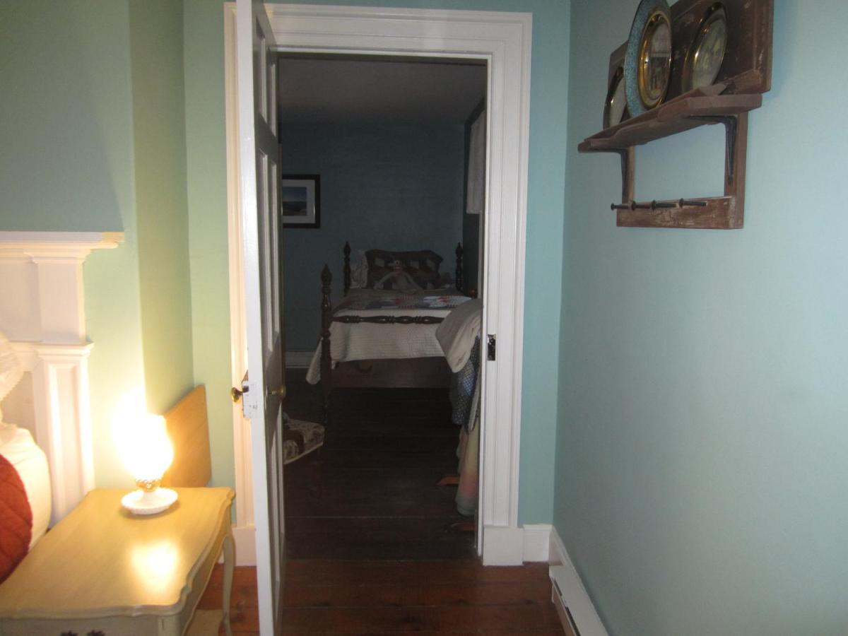 Grand Oak Manor 3*