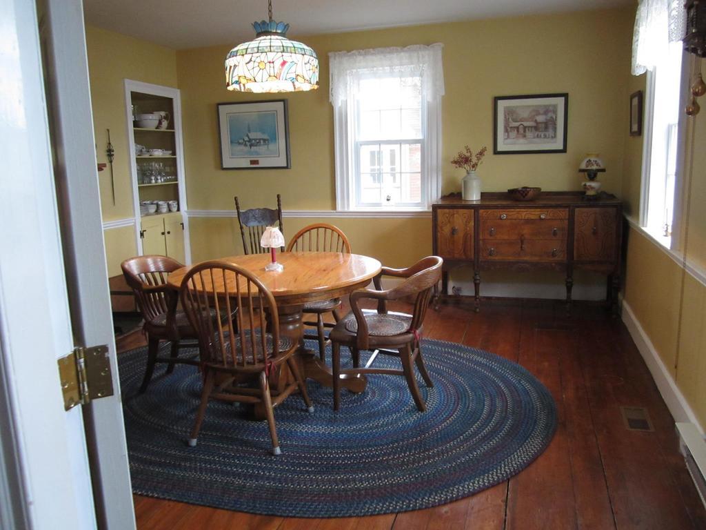 Grand Oak Manor Bed & Breakfast 3*