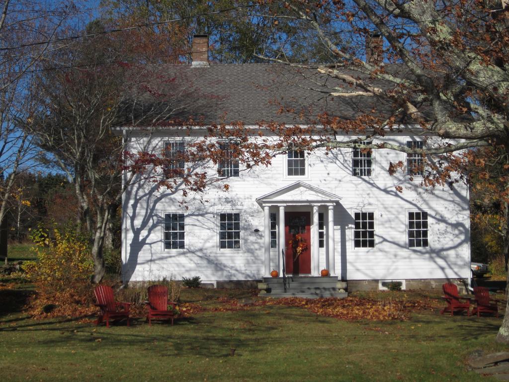 Grand Oak Manor Bed & Breakfast 3*